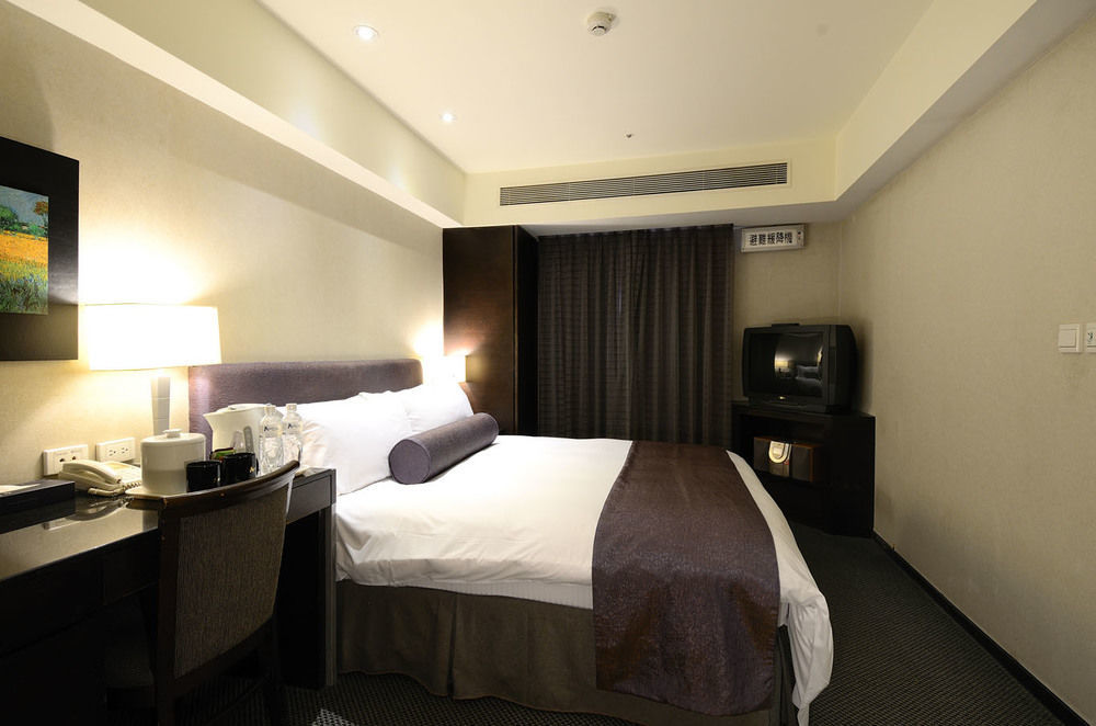 K Hotel - Yunghe Yonghe Esterno foto